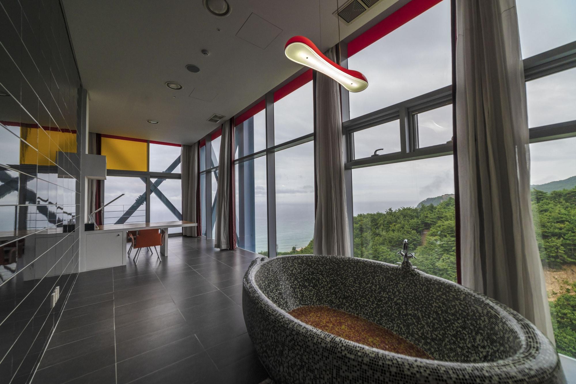 Haslla Art World Museum 3* Gangneung