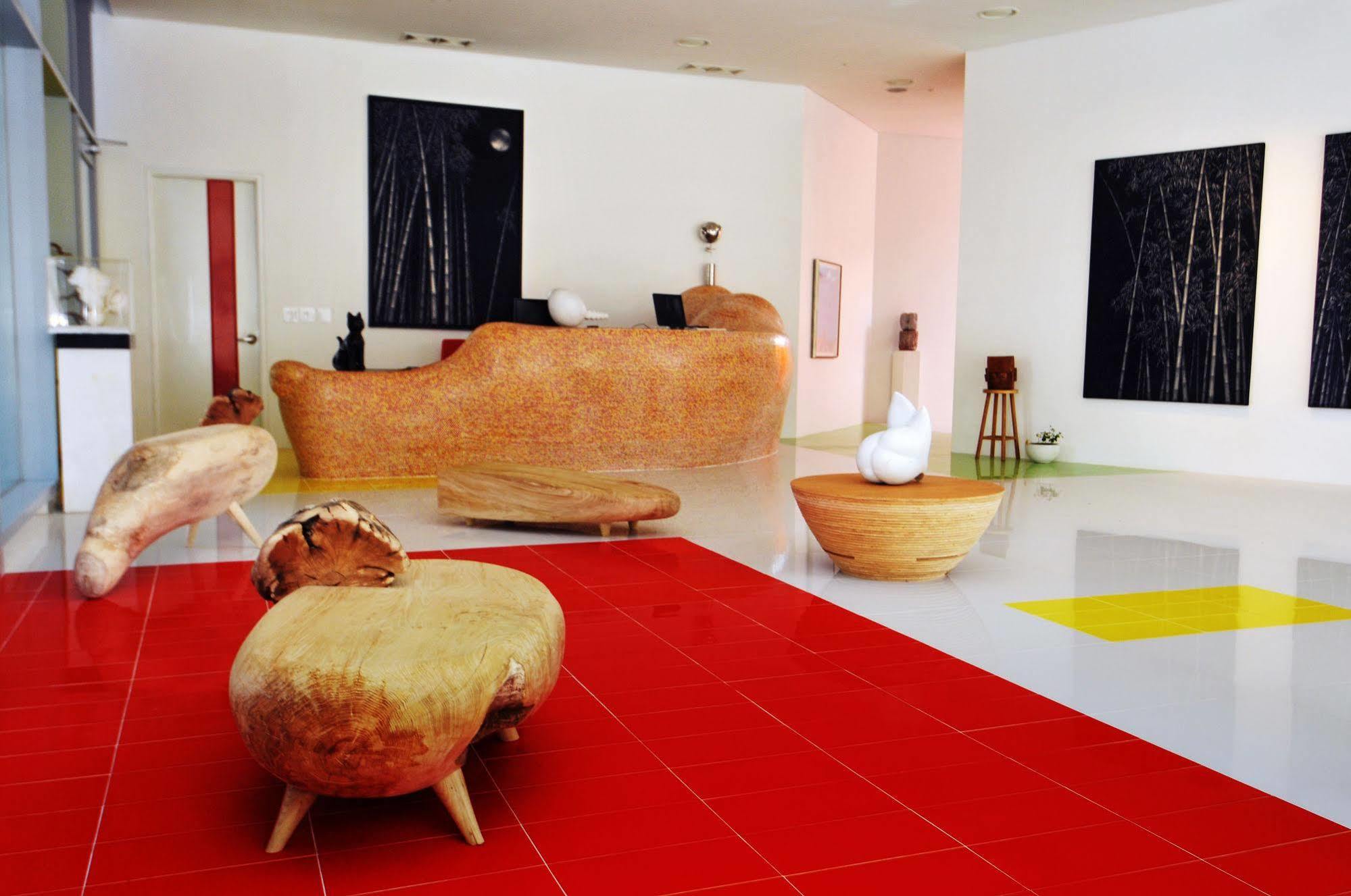 Haslla Art World Museum Hotel